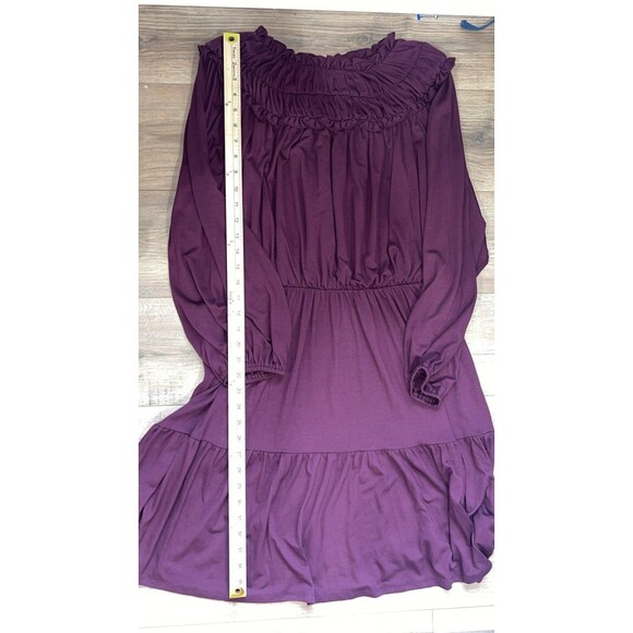 Women’s Ann Taylor Maroon Long Sleeve Dress Smocked Neck Size Medium - Picture 4 of 7